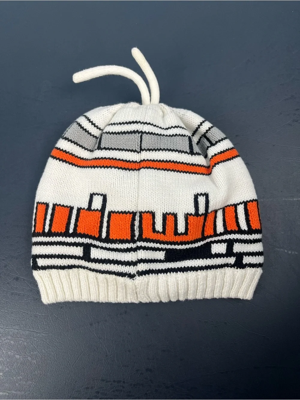 Hanna Andersson BB-8 Star Wars knit beanie